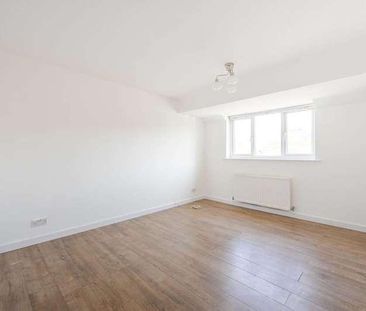 Jade Close, Beckton, E16 - Photo 3