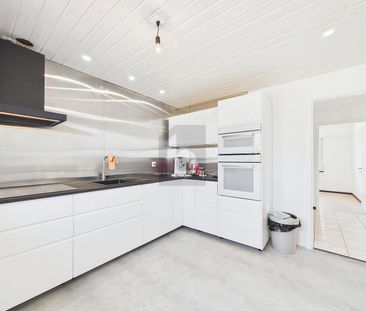 ENERGETISCH SANIERT MIT 1339 M² UMSCHWUNG - Foto 1