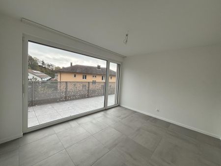 2190 - n°32 - 3.5 room penthouse apartment on the 3rd floor - Photo 2