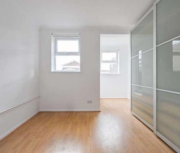 Malmesbury Road, Bow, E3 - Photo 3