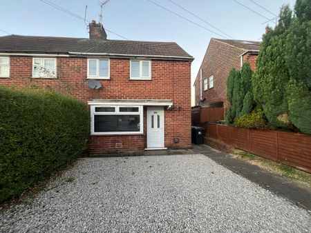 3 bedroom semi-detached house to rent - Photo 4