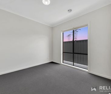 Modern Family Home !!! - Photo 6