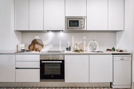 3 room luxury Apartment for rent in Barcelona, Spain - Photo 4