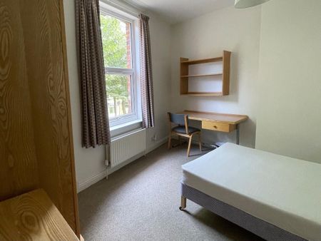 5 bedroom end of terrace house to rent - Photo 5