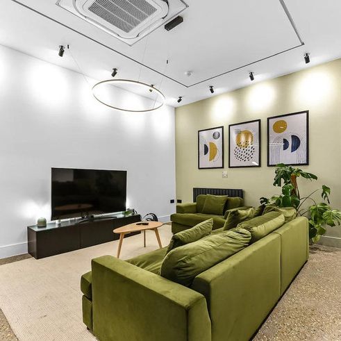 Elm Park Ave - Photo 1