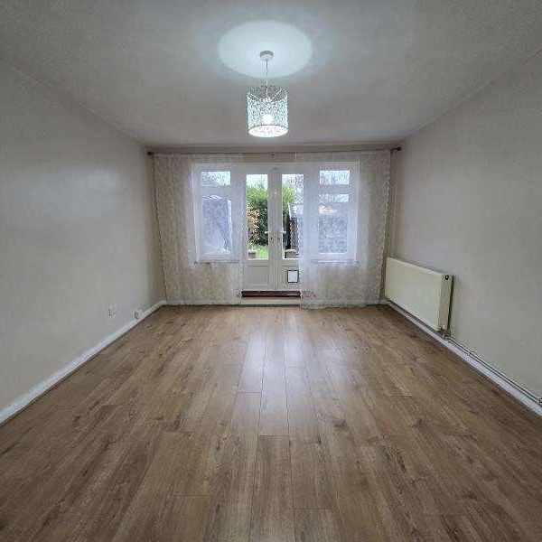 Soham Road, Enfield, EN3 - Photo 1