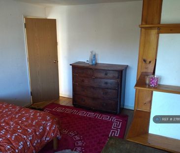 1 bedroom in a house share to rent - Photo 6