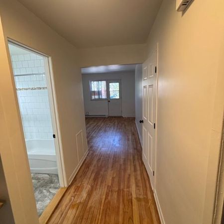3 1/2 A LOUER ELECTRO INCLUS ROSEMOUNT 6834 CHATELAIN $1,300 - Photo 3