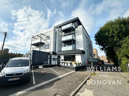 3 bedroom apartment to rent - Photo 2