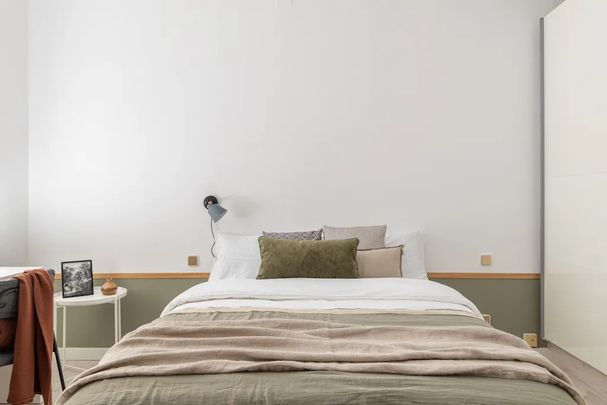 Carrer de Balmes, Barcelona, Catalonia 08006 - Photo 1