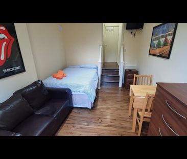 Studio Flat, Willesden Green, NW2 - Photo 2