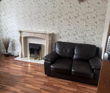 Room in a Shared House, St James Court, LS9 - Photo 1