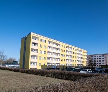 Helle 3-Raum-Wohnung mit Balkon im 3. Obergeschoss - Photo 1