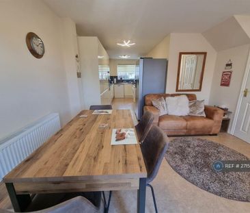 3 bedroom terraced house to rent - Photo 2