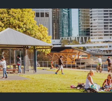 415/188 Shafston Avenue, Kangaroo Point, Qld 4169 - Photo 1
