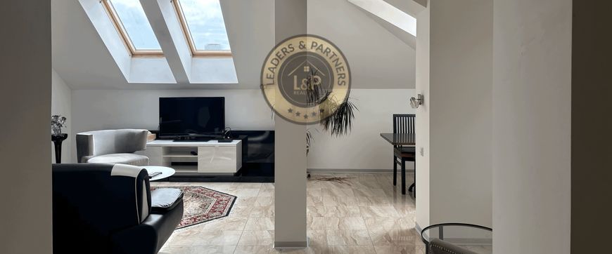 Jedinečný 4-izb. byt s výhľadom na mesto - Photo 1