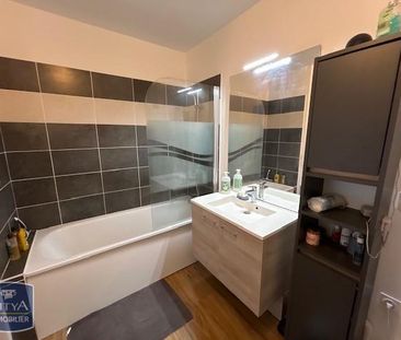 Location Appartement 2 pièces 45m² LILLE 59000 - Photo 5