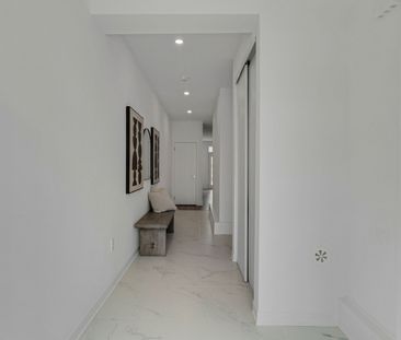 For Lease - 3055 Trailside Drive, Oakville, Ontario - Photo 3