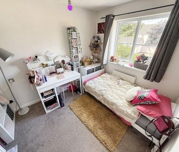 3 bedroom semi-detached house to rent - Photo 6