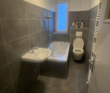 3-Zimmer Wohnung + Balkon in Wilmersdorf *BAD NEU SANIERT - Photo 1