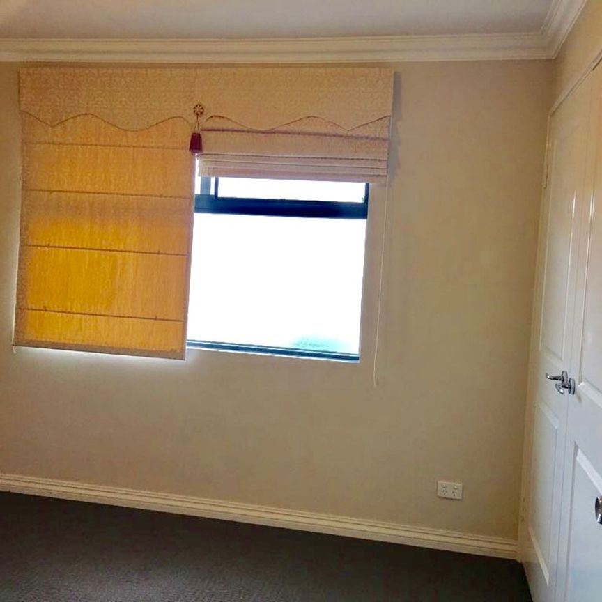 Cannington - Photo 1