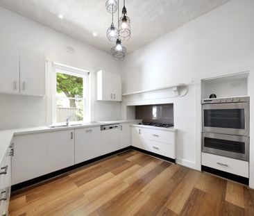 288 Jasper Rd, McKinnon VIC 3204 - House For Rent | Domain - Photo 2