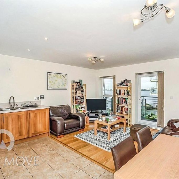 2 bedroom flat to rent - Photo 1