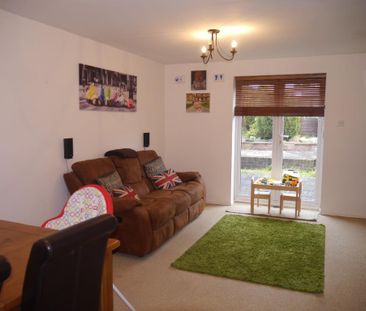 2 bedroom terraced house to rent - Photo 6