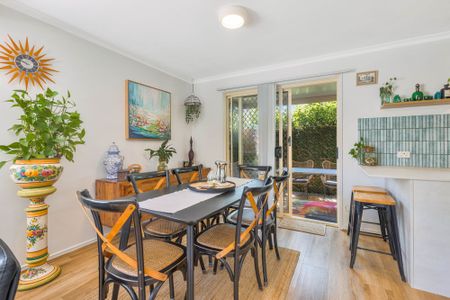 Three Bedroom Townhouse in an Ideal Greenbank Location - Photo 3