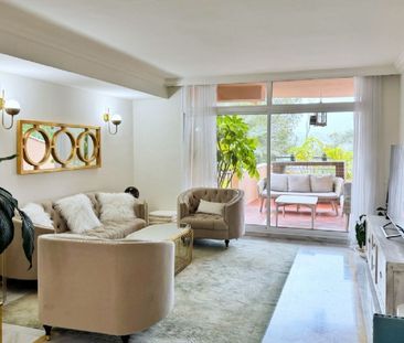 2 Bedroom Apartment For Rent in Nueva Andalucía, Málaga - Photo 3