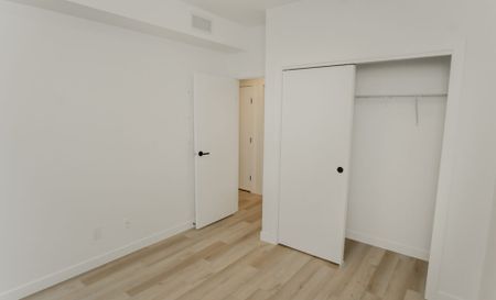 Bristol: Black Accents – 710 Westminster, Winnipeg, MB - Photo 5