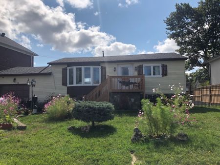 For Lease - 5 Bowers Road, East Gwillimbury, Ontario - Photo 4