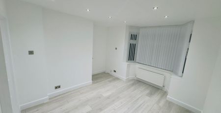 Raynville Grove, Bramley, Leeds, LS13 2RP - Photo 3