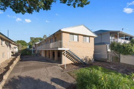 Charming Unit in Boutique Complex – Prime Coorparoo Location - Photo 5