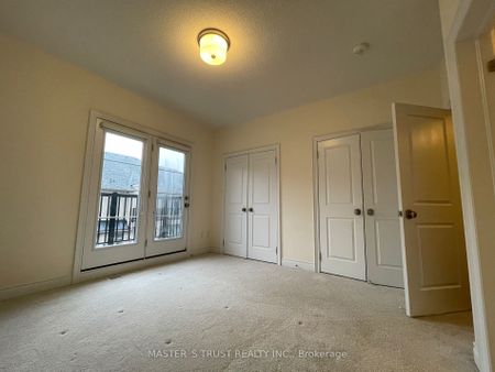 Townhouse For Lease | N7372032 - Photo 3