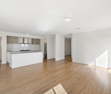 19 Decourcy Way, Armstrong Creek - Photo 1