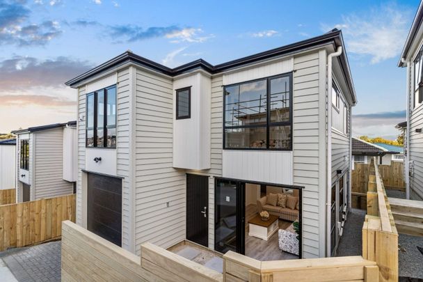 Hillsborough, 3 bedrooms - Photo 1