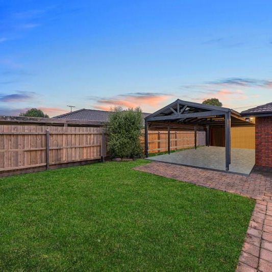 11 Glenwood Court Cranbourne VIC - Photo 1