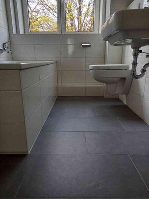 Diese schöne 2 Raumwohnung wartet auf Sie - Der Einzug ist schon im April möglich! - Photo 1