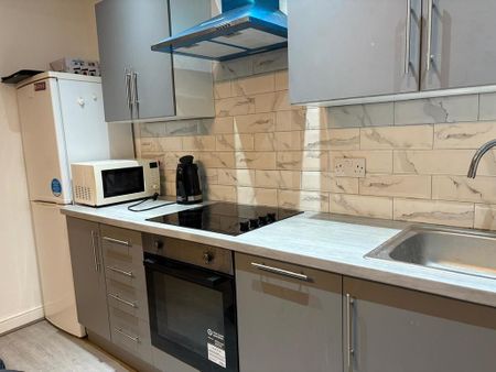 2 bedroom apartment to rent - Photo 5