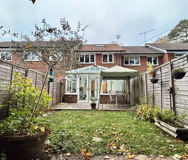 Thyme Court, Farnborough, Hampshire, GU14 - Photo 5