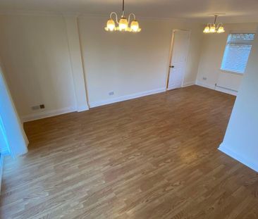 2 bedroom detached bungalow to rent - Photo 5