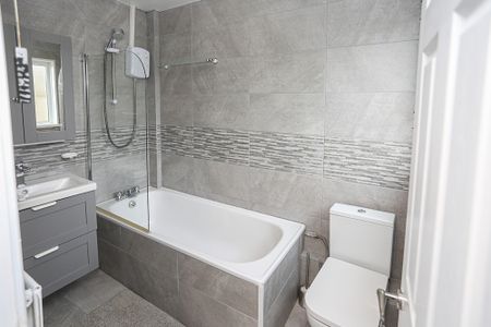 18 Springwell Crescent, Groomsport, BT19 6JZ - Photo 2