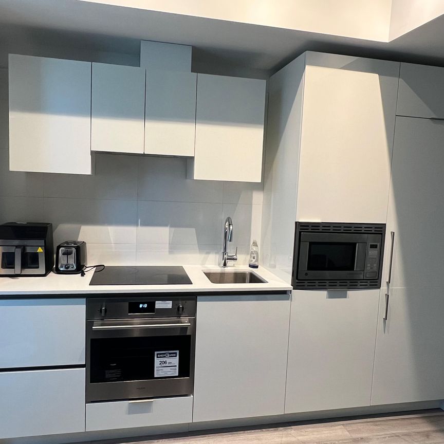 For Lease - 121 Saint Patrick Street Unit# 1718, Toronto, Ontario - Photo 1