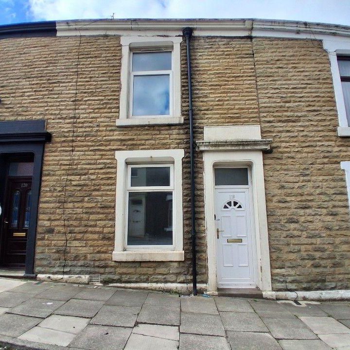 2 bedroom terraced house to rent - Photo 1