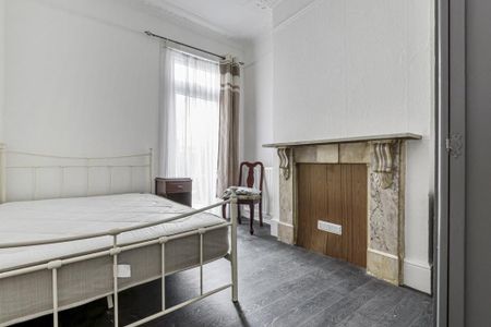 4 bedroom property to rent - Photo 4