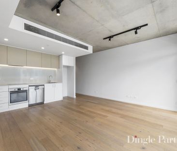 UNFURNISHED Modern Luxury One Bedroom Apartment! - Photo 6