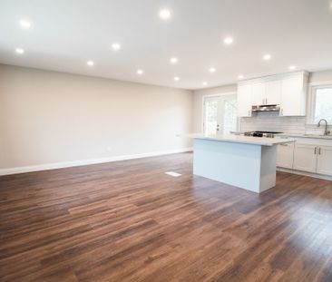 40 Duncan Dr, St. Catharines - 4 Bedroom Home with In-Ground Pool - Photo 3