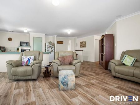 Charming Family Home in a Quiet Cul-de-Sac – Prime Beeliar Location! - Photo 4