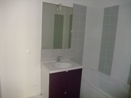 T2 de 48.37m2 Spacieux & Lumineux avec Garage Lyon 7 - 341 rue Garibald, à 2 Pas du Métro Garibaldi - Photo 5